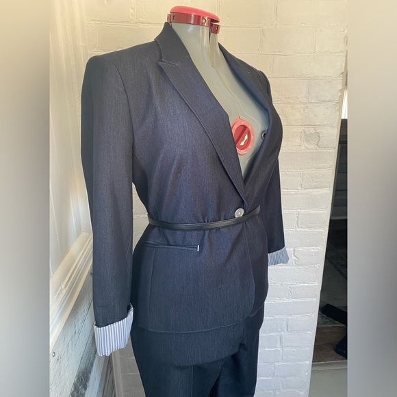 TAHARI suit. Styled with oversized belted blazer look. - Picture 2 of 11